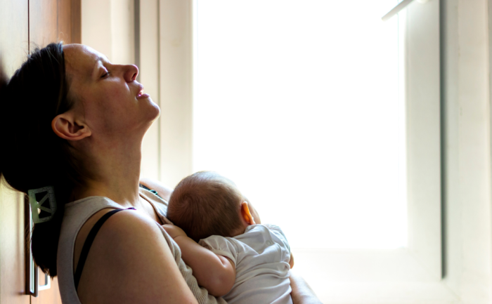 14 Reasons Why Babies Wake Up Every Hour At Night