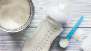 The Difference Between Whole Milk and Skim Milk in Baby Formula