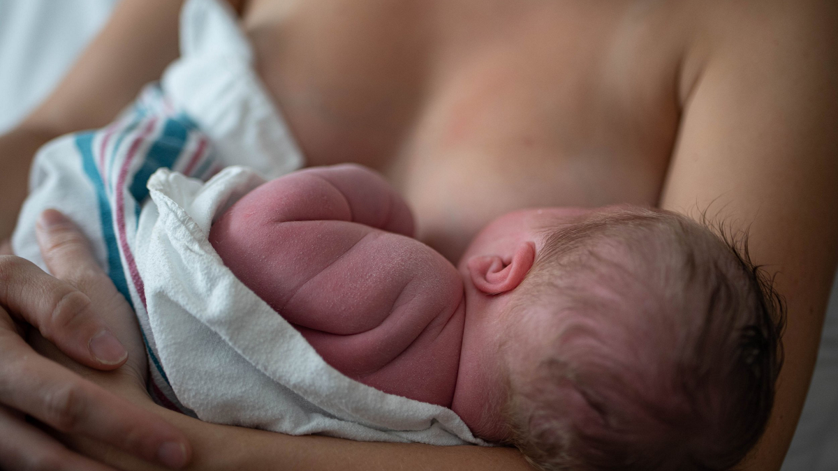 9 Benefits of Continuing Breastfeeding for an Extended Period