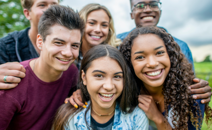 15 Teen Party Games That Keep Everyone Laughing
