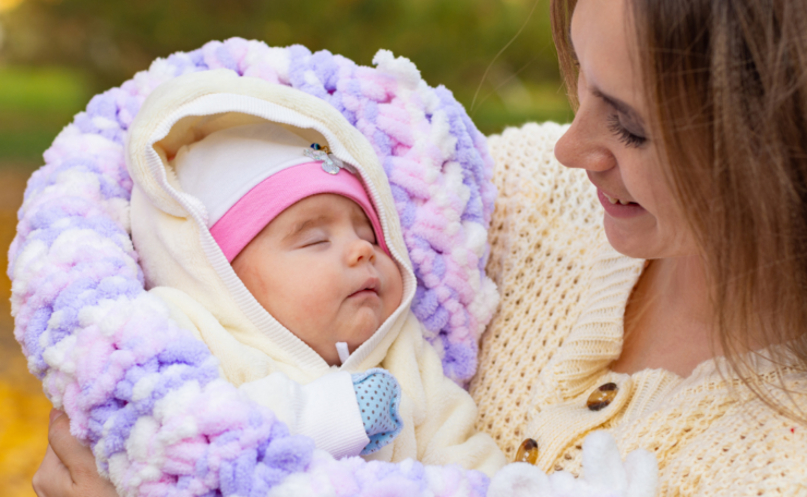 Baby’s first month milestones