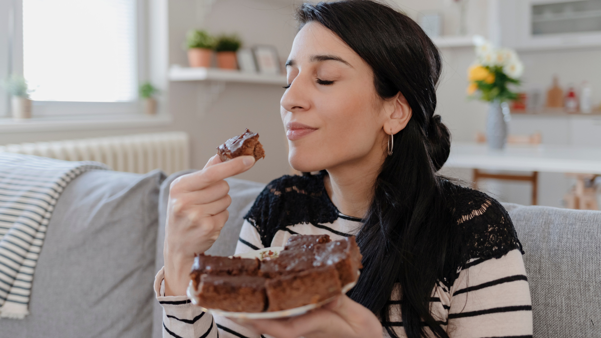 Dark Chocolate During Pregnancy: Benefits and Risks Attached