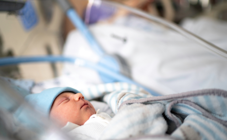 Newborn Sleep Schedule Tips for the First 12 Weeks