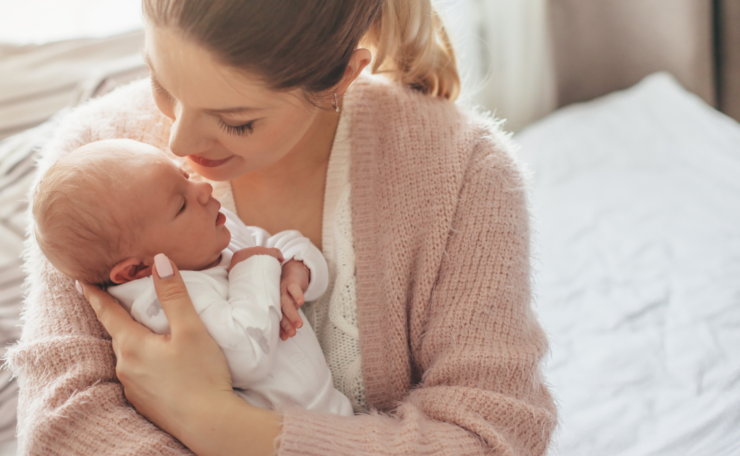 10 Tips to Reduce Baby Spit-Up Naturally