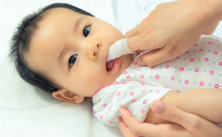Is Baby Oral Thrush Contagious to Mothers? Signs and Treatment